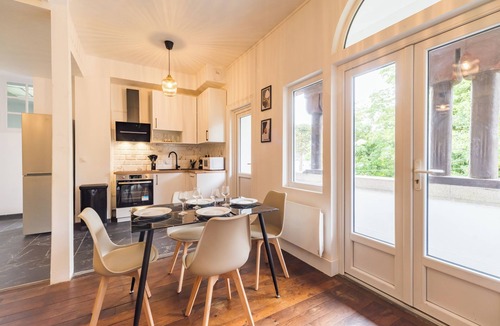 Guingamp Apartment | Quiet balcony, close to train station Hotel Lefort