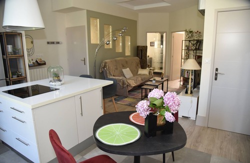 Montauban Apartment | Quiet, comfortable downtown location with private parking