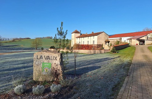 Germonville Cottage | Quiet cottage, 4 bedrooms, private terrace, linens included - Germonville