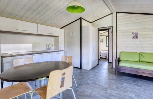 Sollies-Toucas Ski Chalet | Quiet Detached Chalet for five