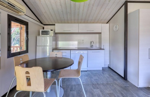 Sollies-Toucas Ski Chalet | Quiet Detached Chalet for five