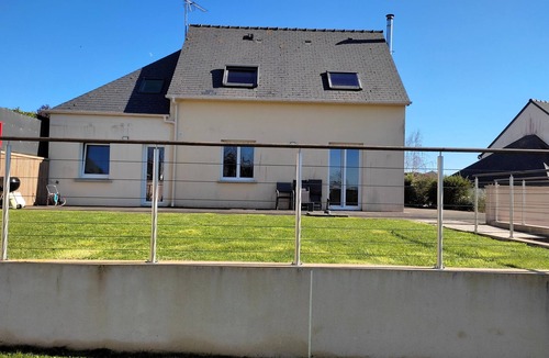 Binic-Etables-sur-Mer House | Quiet house in BINIC