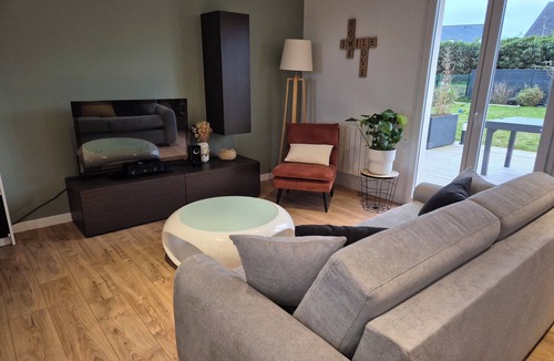 Saint-Jean-du-Doigt House | Quiet house 5 minutes from the beach. Ideal for families