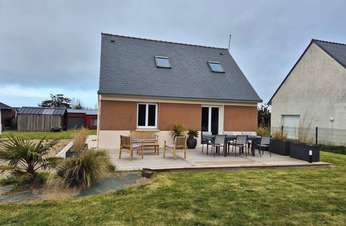 Saint-Jean-du-Doigt House | Quiet house 5 minutes from the beach. Ideal for families