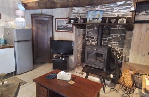Kergrist House | Quiet little farmhouse near Lake Guerĺédan and Pontivy