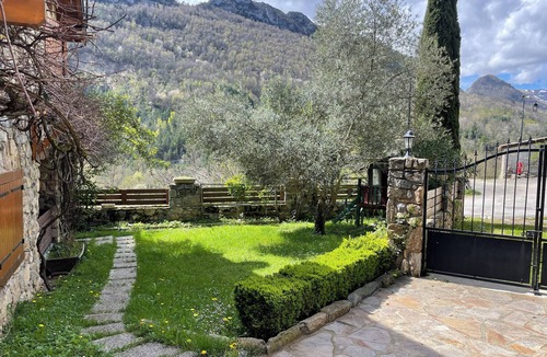 Arignac House | Quiet mountain house