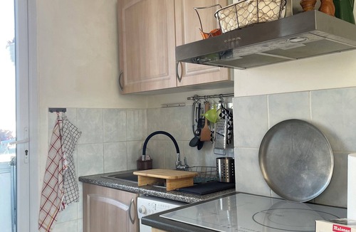 Saint-Charles Apartment | Quiet top floor with sunny private terrace, ideal to visit Marseille or Provence