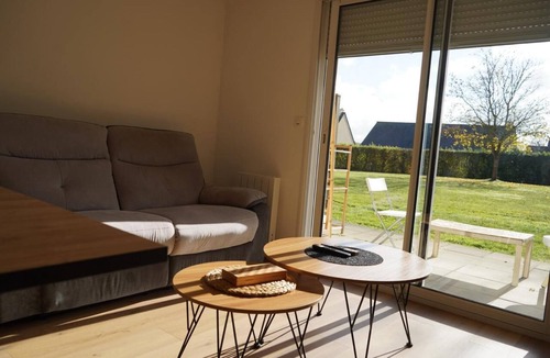 Miniac-Morvan Apartment | Quiet, warm apartment