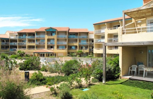 Valras-Plage Apartment | Résidence Alizéa by Interhome