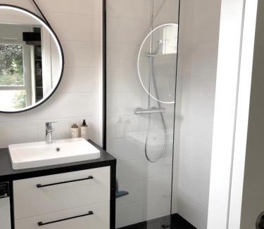 La Marne Apartment | Résidence Brocéliande