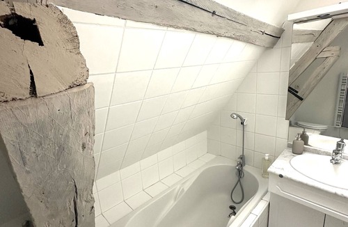 Old Town Apartment | Résidence Champenoise 4, Troyes - France