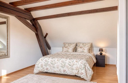 Marlenheim Apartment | Résidence lumineuse 90m2 avec AC I Cour intérieure alsacienne, Balcon & Parking