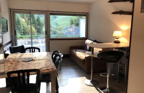 Eaux-Bonnes Apartment | Résidence SANCTUS - Studio pour 6 Personnes MAE-9154