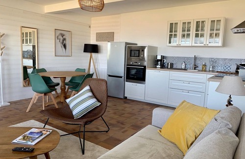 Saint-Michel-en-Greve Apartment | RARE : Waterfront garden cocoon