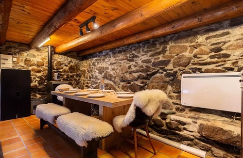 Cazaux-Frechet Villa | Renovated barn for 8 people in Aneran