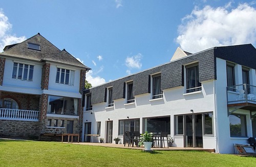Saint-Jacut-de-la-Mer Villa | Refined cottage,breathtaking sea views, sleeping up to 15 guests