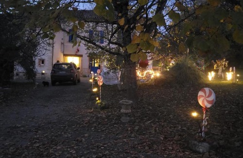 Monclar-de-Quercy Bed & Breakfast | Relais de la poste ch Rose