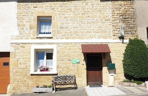Marville House | Relais Ermesinde for peace and quiet in a listed village with character