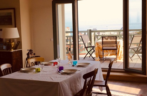 Saint-Lunaire Apartment | Remarkable rental with dream views in Saint-Lunaire