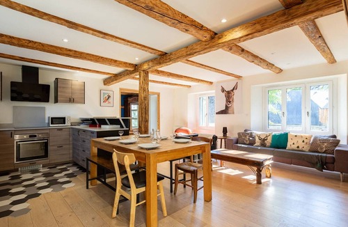 Adervielle-Pouchergues House | Renovated village house for 12 people with garden and jacuzzi near Loudenvielle