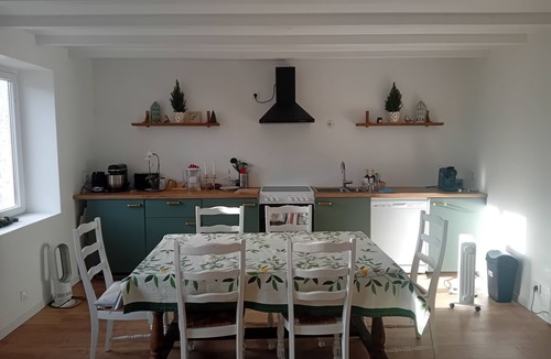 Saint-Quirin House | Renovated 130 m² house in Saint-Quirin with a terrace, pergola, and Wi-Fi; sleeps up to 8 people