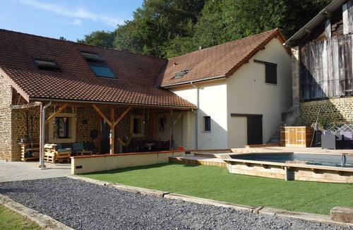 Theze House | Renovated Béarnaise barn. In the countryside, 20 min from Pau. Ideal for families