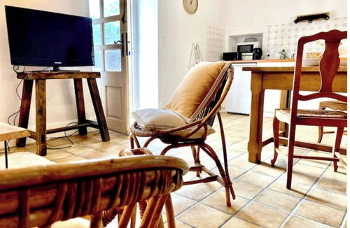 Corseul Cottage | Renovated cottage near Dinan and Emerald Coast. nsleeps 4/2 large bedrooms