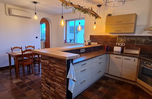 Ville-sur-Yron Cottage | Renovated eco-village cottage, air-conditioned, pet-friendly