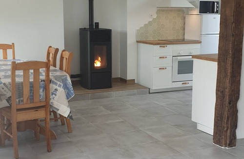 Planguenoual House | Renovated farmhouse 4 Kms from the beach and the GR34, access to sheep park!