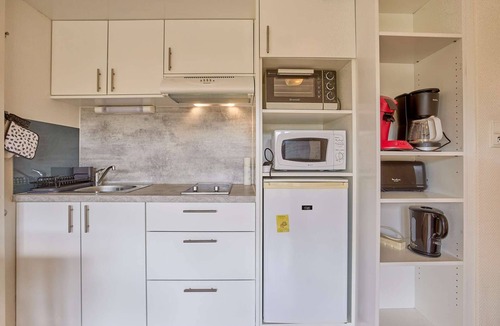 Barbotan-les-Thermes Apartment | Renovated studio with AC, balcony, pets welcome