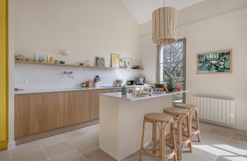 Batz-sur-Mer House | Renovated house for 7 with garden, near beach
