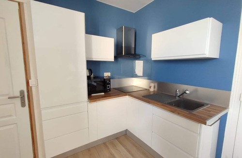 Perros-Guirec Apartment | Renovated studio in the heart of downtown PERROS-GUIREC