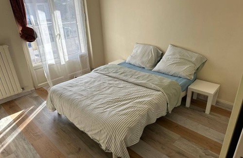 Vendeuvre-sur-Barse House | Renovated townhouse near lakes and Nigloland park