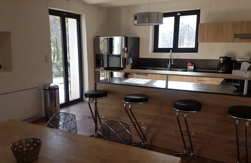 Le Val House | Renovated villa with heated pool and air conditioning