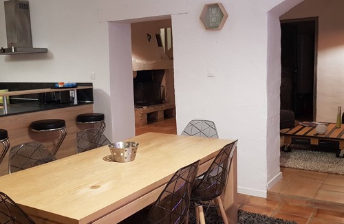 Le Val House | Renovated villa with heated pool and air conditioning