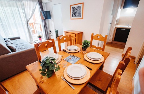 Ax-les-Thermes Apartment | Rental for 6 with Private Balcony