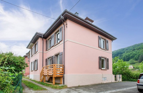 Lapoutroie House | Rents a double room in a large house