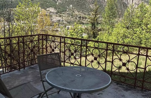 Jausiers Apartment | Residence Chateau Des Magnans Bat C - 3 Rooms for 6 People