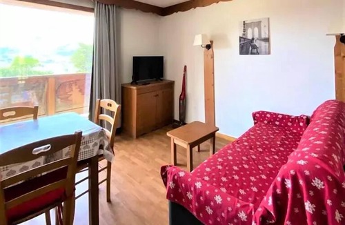 La Joue du Loup Apartment | Residence La Crête Du Berger - 2 rooms 6 people - The shepherd's crest