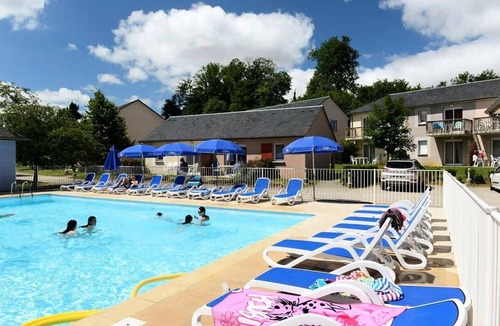 Rignac Apartment | Residence Odalys Le Hameau du Lac *** - 2 Room cabin 6 People