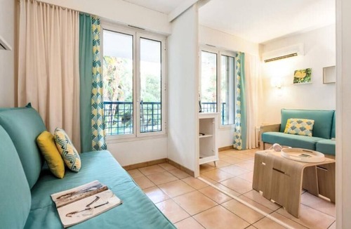Menton Apartment | Residence Pierre & Vacances Les Rivages du Parc*** - Studio for 3 people
