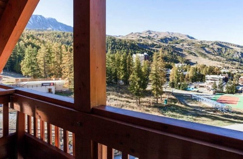 Les Claux Apartment | Residence Pierre & Vacances L'Albane - Apartment for 7 people - 2 bedrooms