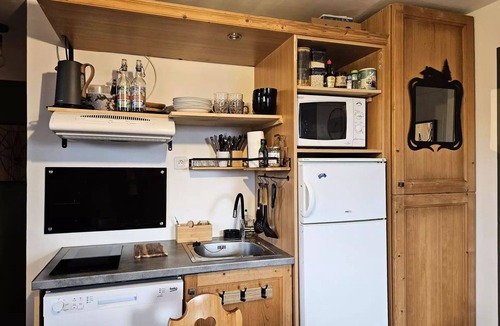 Pra Loup Apartment | Residence Pra Roustan - Spacious studio with large terrace and beautiful open view in Pra Loup