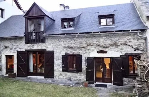Guchen Villa | Residence Terraced House - House 10 people village of GUCHEN