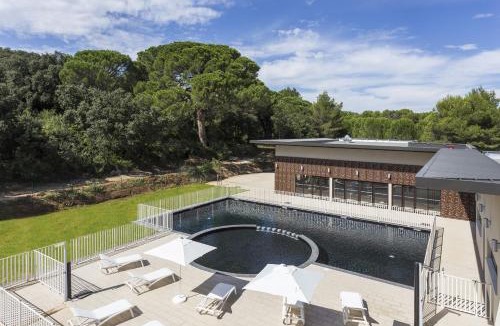 Remoulins Apartment | Residhotel Pont du Gard