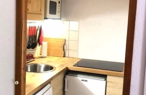 La Joue du Loup Apartment | Resort center, Ground floor, terrace, tv, ski locker, 24m², La Joue du Loup