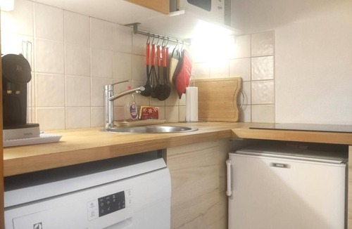 La Joue du Loup Apartment | Resort center, Ground floor, terrace, tv, ski locker, 24m², La Joue du Loup