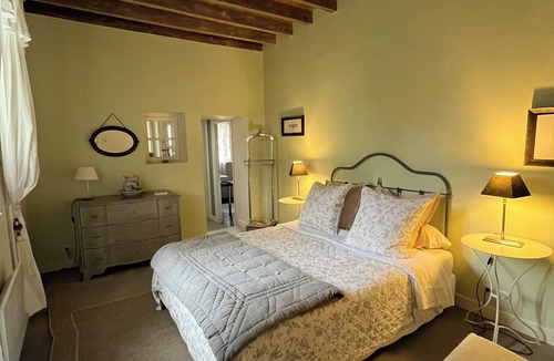 Albã Bed & Breakfast | Restored Gustavian-style B&B in an old farmhouse