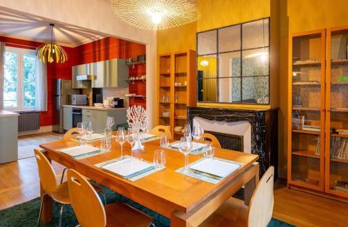 Poincare - Foch - Anatole France - Croix de Bourgogne Apartment | Retraite élégante à Nancy avec 3 chambres spacieuses - FR-1-584-342
