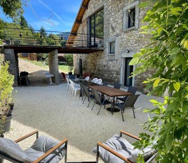 Tenay House | Retraites & Séminaires, Spa, La Ressource Malix 19 personnes